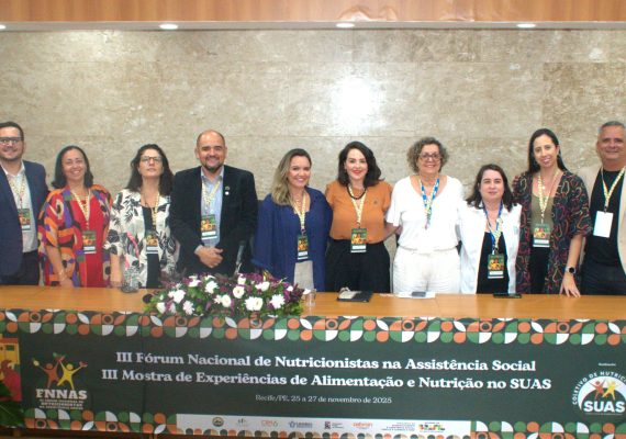 Atuação de nutricionistas na assistência social é tema central em encontro nacional