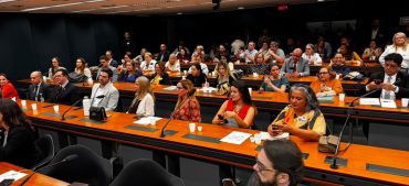 CFN defende a formação presencial em mesa de debates na Câmara dos Deputados